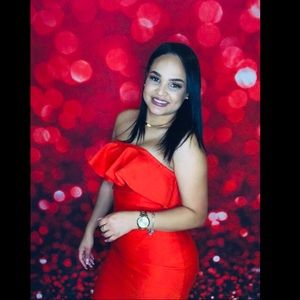 Meet your Posher, Senayda